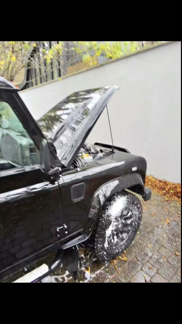 Defender getting the Medusa treatment !••••••••••••••••••••••••••••••••••••••••••••••••••••

😎 London’s finest mobile auto detailing brought to your doorstep 

📱Conveniently book online @ www.medusaautodetailing.co.uk 

💰 5% off for new customers

detailing valeting london hertfordshire